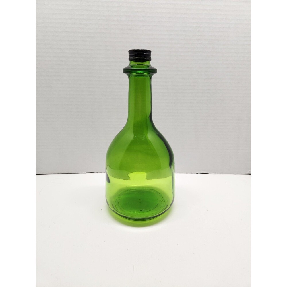 Vintage USA Green Glass 1/2 Gallon Bottle Decanter #810 With Lid